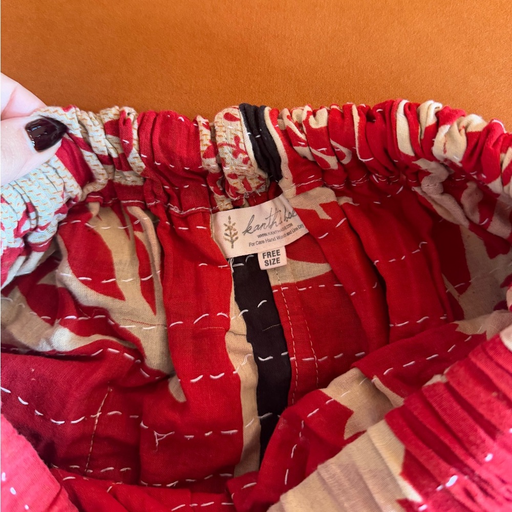 Kantha Bae OS Joggers Red/Black/Green Fits up
to 4X EUC - Picture 3 of 3